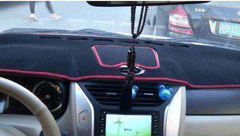 汽车中控台可以承重多少