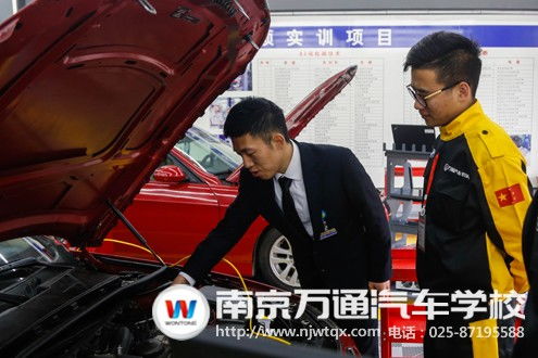 学维修汽车月薪多少 学维修汽车月薪多少