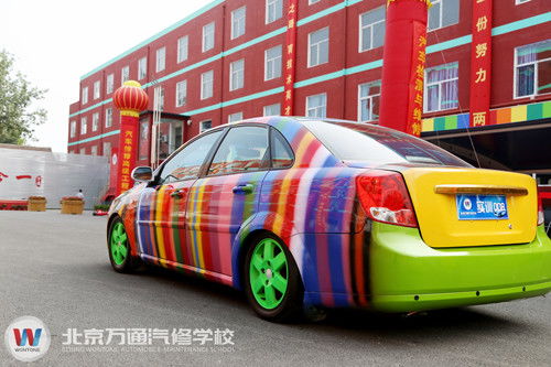 郊区汽车装潢工资多少