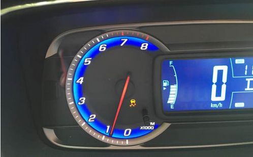 汽车显示多少升在加油