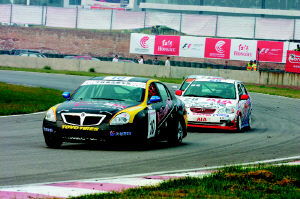 2000年全国多少汽车