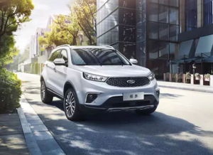 十万的汽车油耗多少