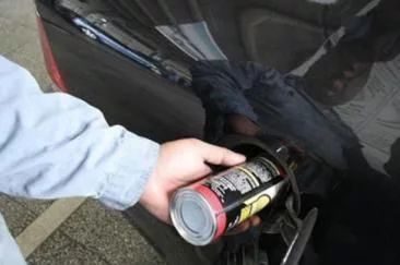 汽车氟利昂加油多少