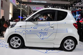 汽车充电充多少v