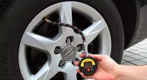 跑高速汽车气压多少