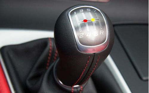 汽车加档怠速多少