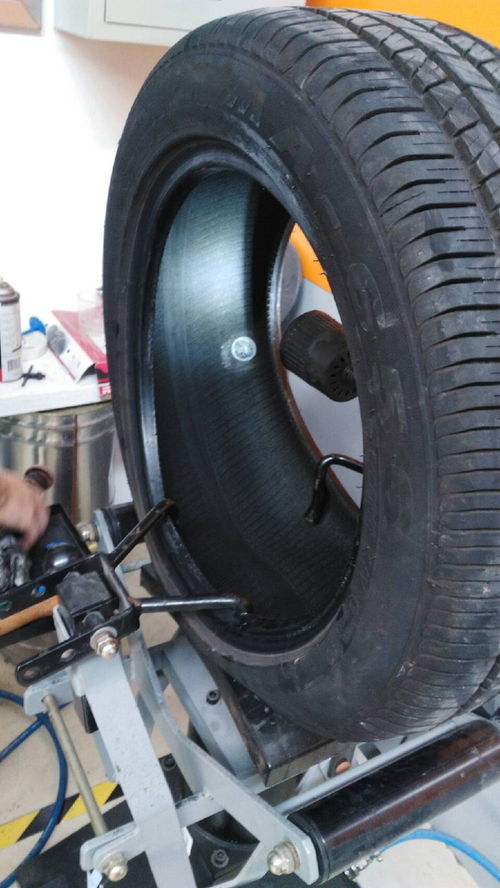 嵩明汽车补胎价格多少