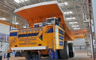 最大翻斗汽车多少吨重 最大翻斗汽车多少吨重