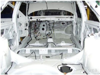 汽车室内拆装费用多少 汽车室内拆装费用多少