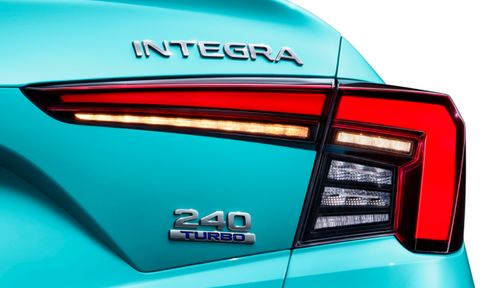 型格汽车多少斤