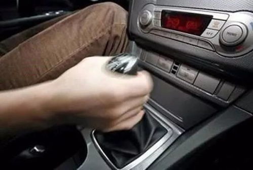 汽车油门多少升合适 汽车油门多少升合适