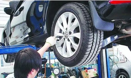 汽车满员胎压多少