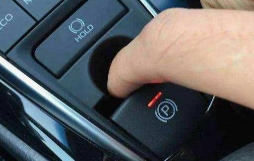 汽车高速会车时速多少 汽车高速会车时速多少