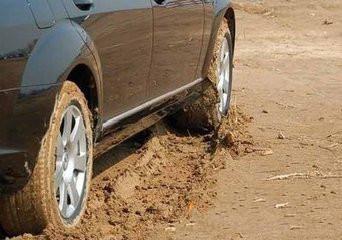 汽车板砖垫高多少合适