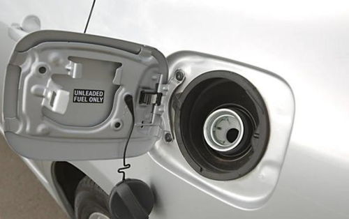 汽车最大的油箱多少