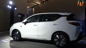 龙牌汽车续航多少