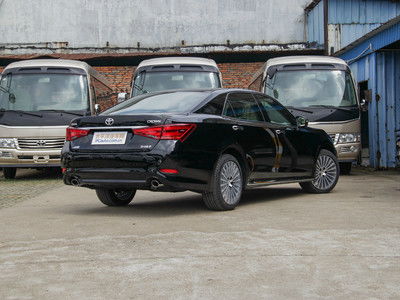 crown汽车多少钱