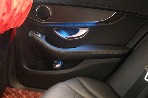 汽车内灯多少c 汽车内灯多少c