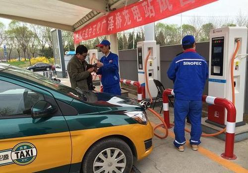 燃油汽车大概多少斤 燃油汽车大概多少斤