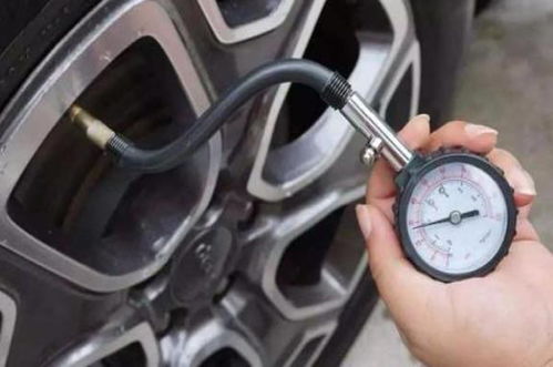 汽车空气胎压多少