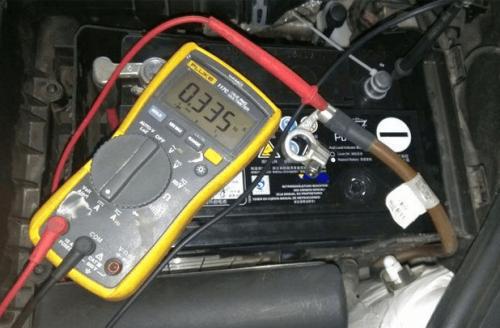 汽车电池输出电流多少