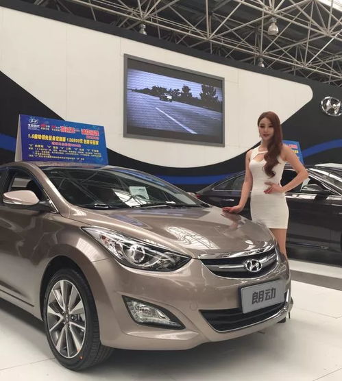 三百汽车多少钱