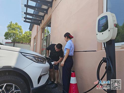 汽车绑电收费多少