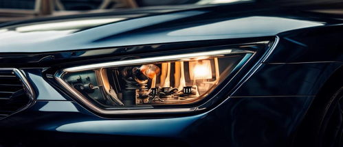 汽车近光灯电压为多少