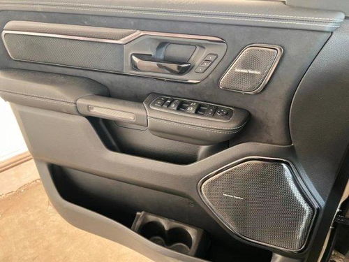 汽车喷砂多少钱