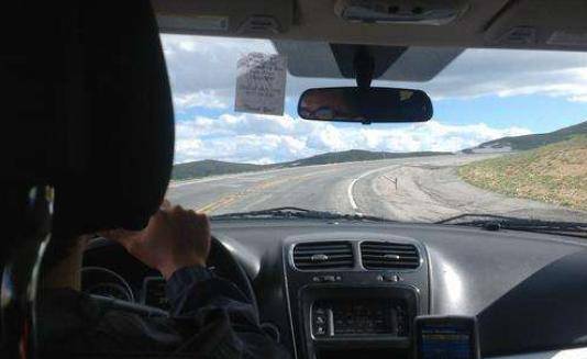 汽车速度开多少