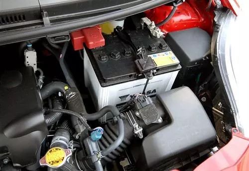 汽车电池消耗多少正常 汽车电池消耗多少正常