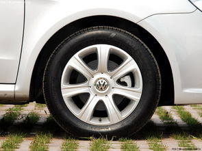 汽车多少寸轮胎好用