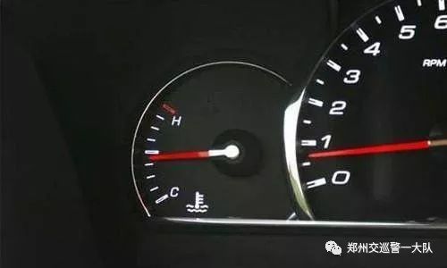 汽车冬季水温多少正常