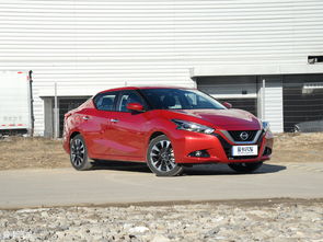 蓝鸟日产汽车最低多少