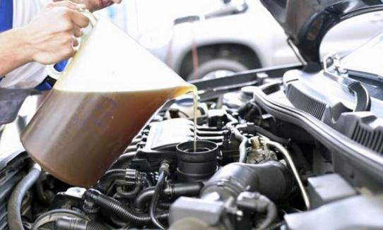 汽车多少公理换机油