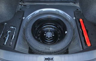 汽车备胎槽厚度多少