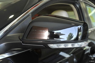 汽车后视镜灯多少电压 汽车后视镜灯多少电压