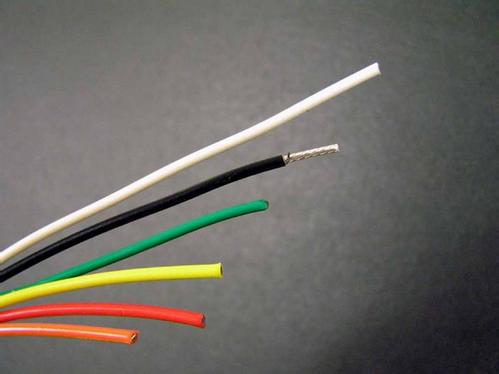 汽车电线使用多少平方 汽车电线使用多少平方