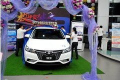 江阴汽车喷漆价格多少