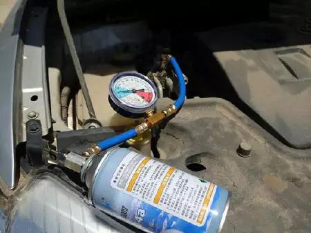 汽车雪种高压多少正常