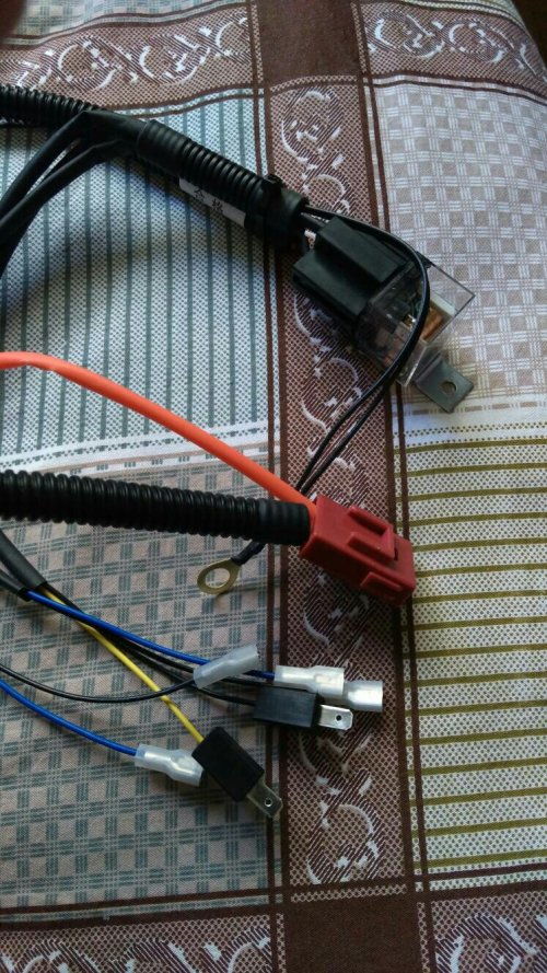 汽车漏电电压多少正常