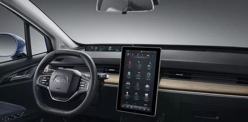 哪吒汽车整车重量多少