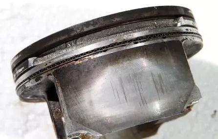 汽车轻质油高温多少