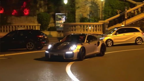 汽车旁弯度多少合适