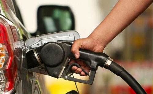 汽车剩多少汽油加油 汽车剩多少汽油加油