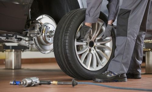 汽车多少公里保养轮胎