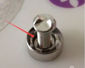 汽车螺丝多少个