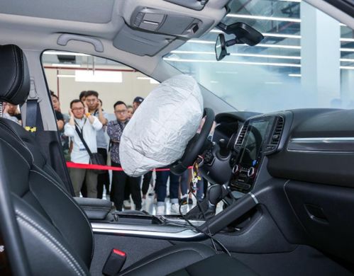 汽车气囊车速多少正常