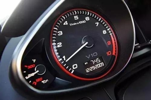 120码汽车转速多少