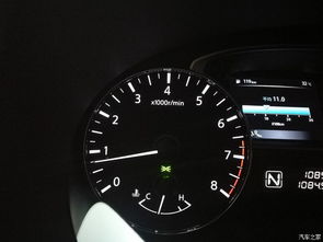 汽车空档停车耗油多少